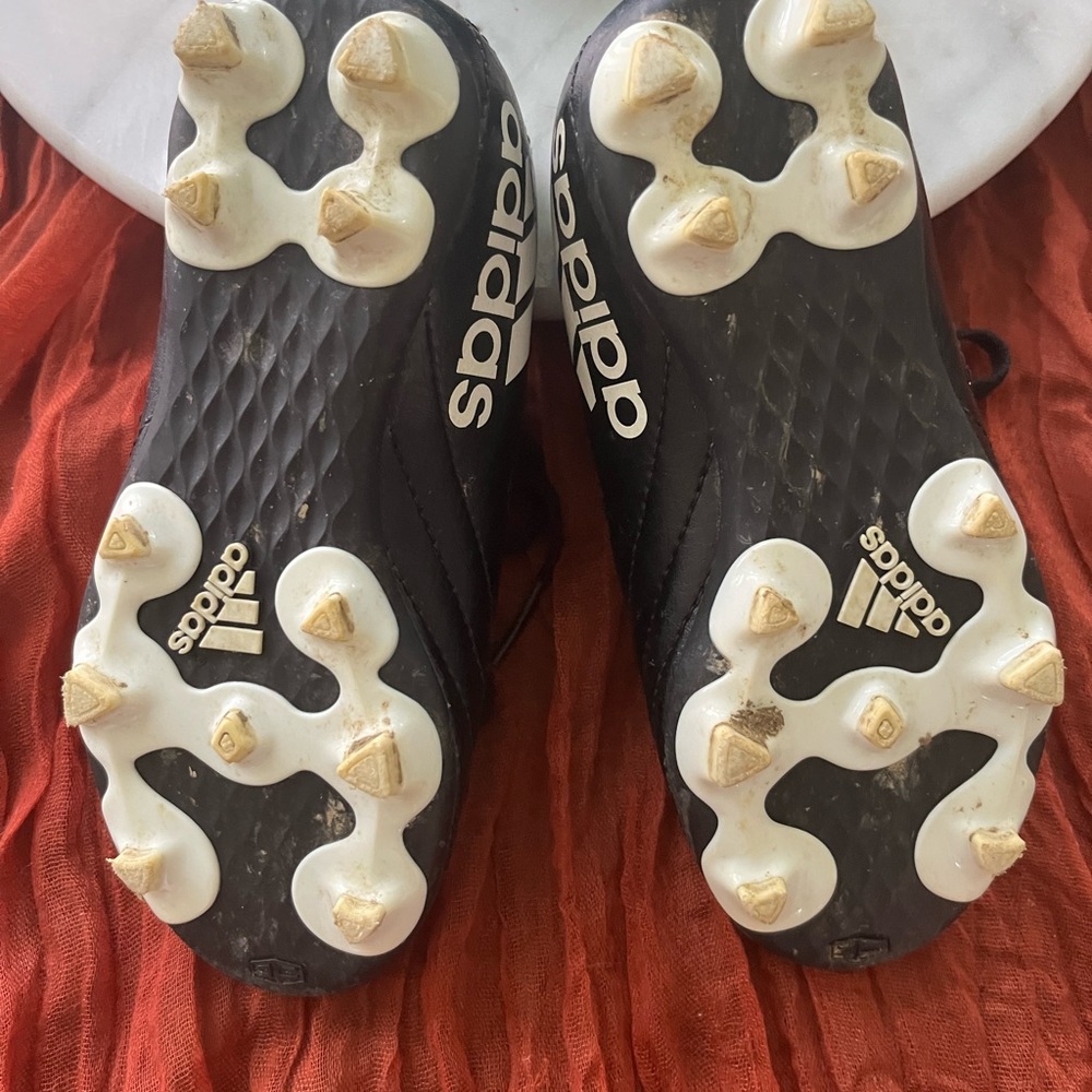Adidas cleats - Picture 2 of 3